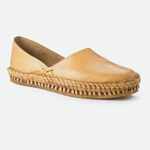 MOHINDERS NWOT City Shoe - Solid
Men’s Size 10 Artisan Handmade Resort Vacation - Picture 2 of 16